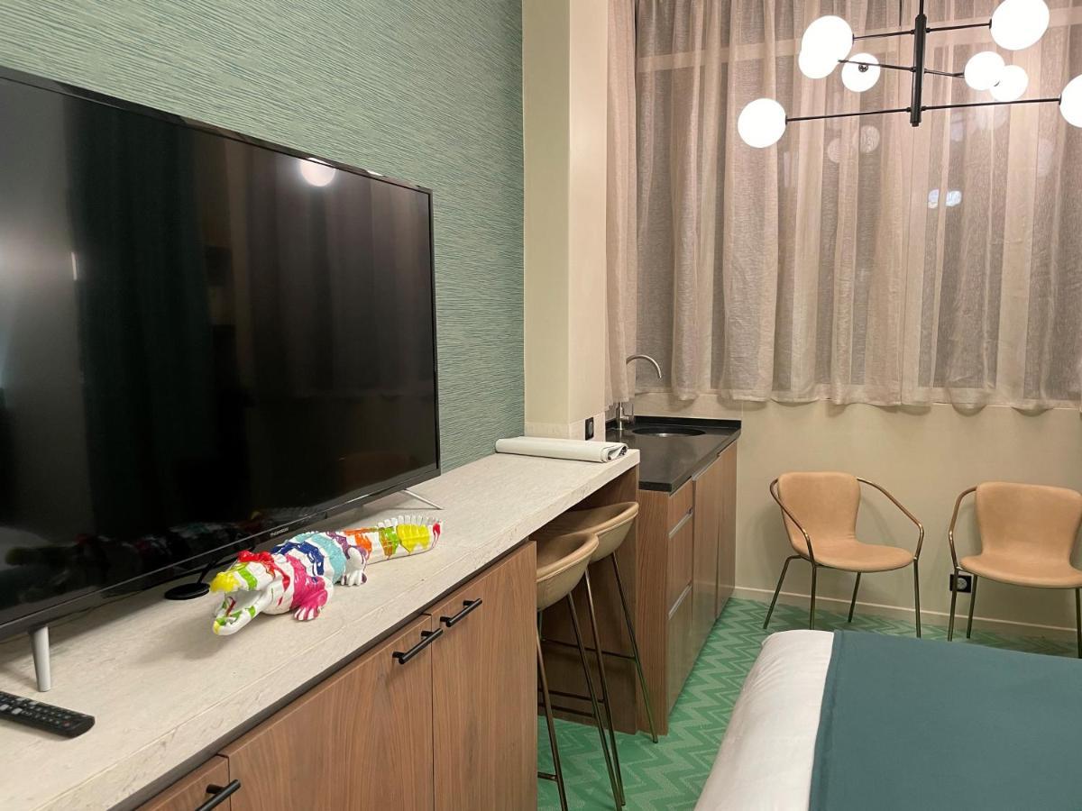 Hotel 33 Marbeuf Παρίσι Εξωτερικό φωτογραφία