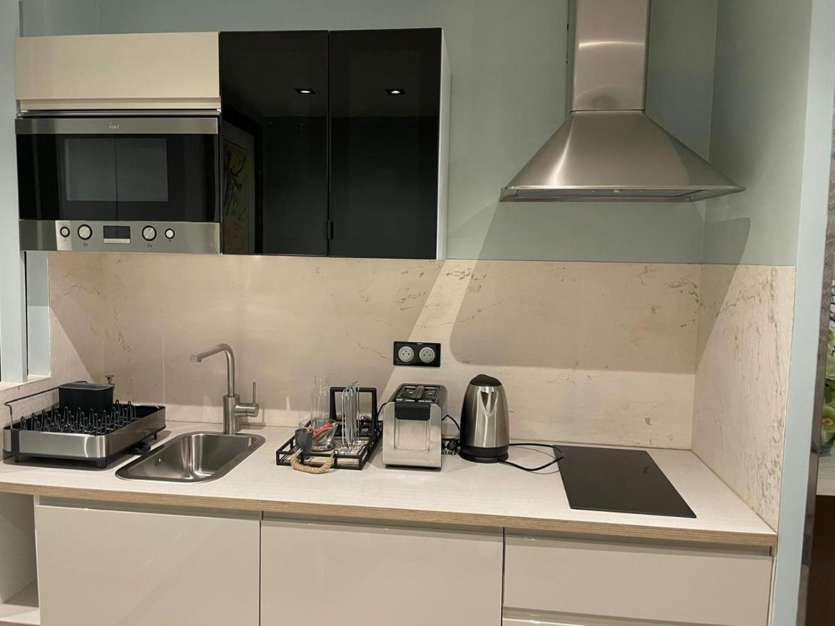 Hotel 33 Marbeuf Παρίσι Εξωτερικό φωτογραφία