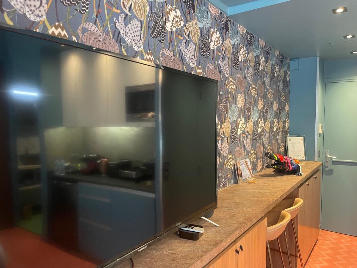 Hotel 33 Marbeuf Παρίσι Εξωτερικό φωτογραφία